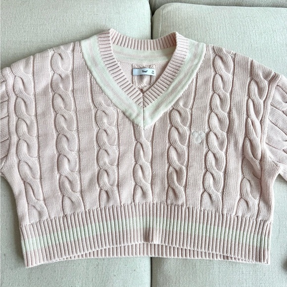 Aritzia TNA Varsity Cable-Knit Cropped Sweater – XS - Picture 3 of 9